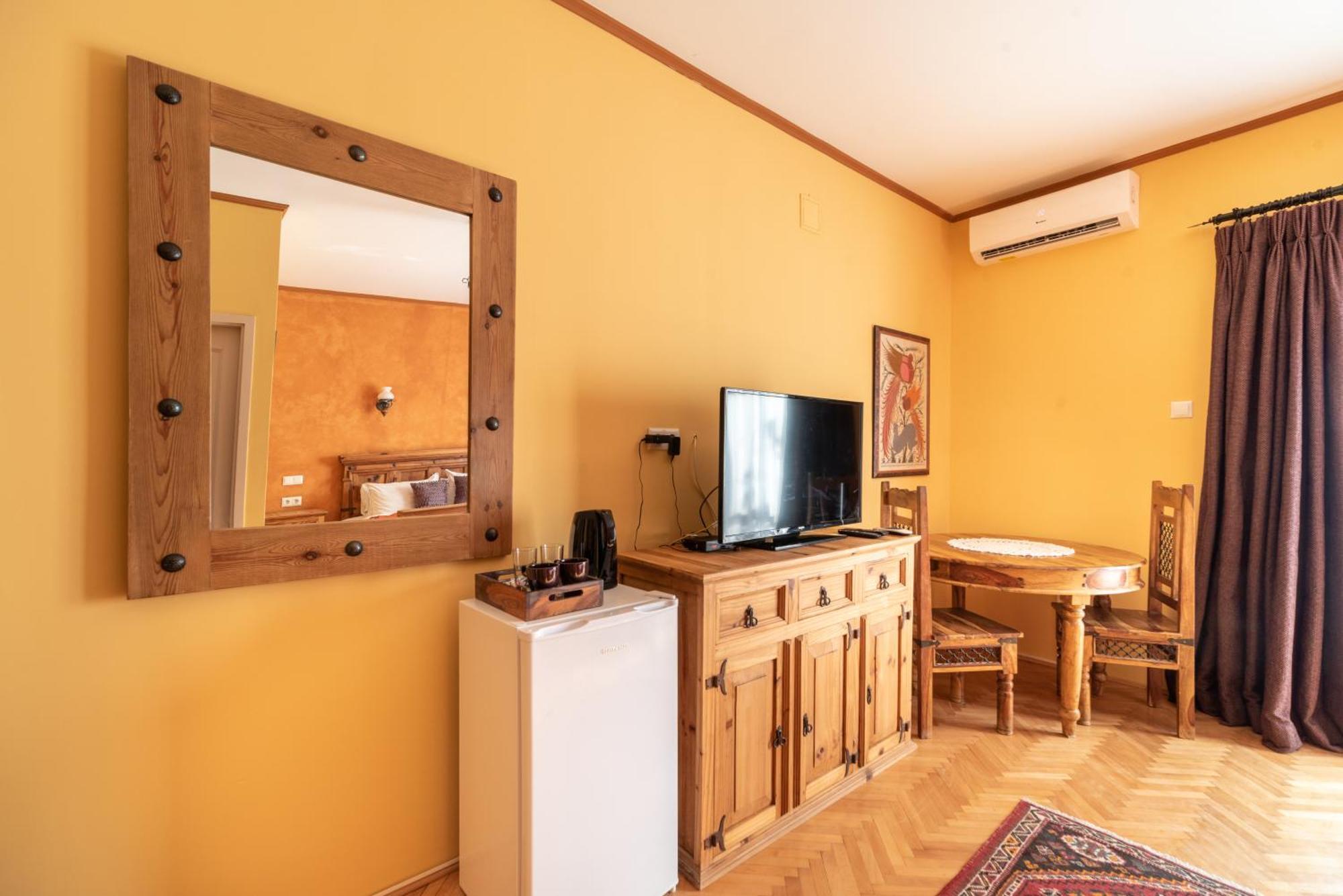 Corona Villa Heviz Bilik gambar